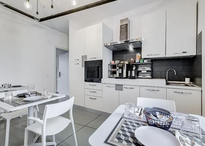 The Upper 4* Roma